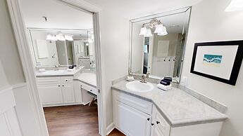 Inlet Reef 406 2 Bedroom Condo by RedAwning