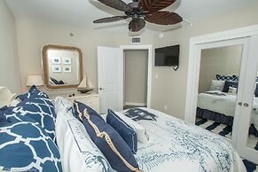 Inlet Reef 605 2 Bedroom Condo by RedAwning