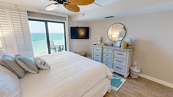 Inlet Reef 605 2 Bedroom Condo by RedAwning