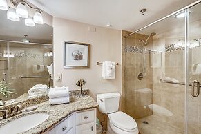 Inlet Reef 310 2 Bedroom Condo by RedAwning
