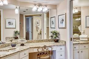 Inlet Reef 310 2 Bedroom Condo by RedAwning