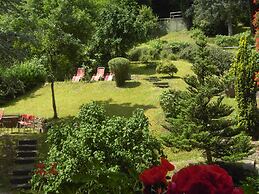 Atina Hotel