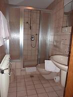 Atina Hotel