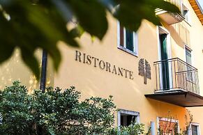 Hotel Ristorante Due Platani
