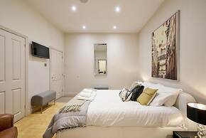 Central London Mews House