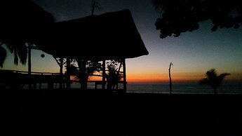 Jonny's cabins drake day