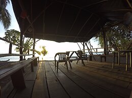 Jonny's cabins drake day