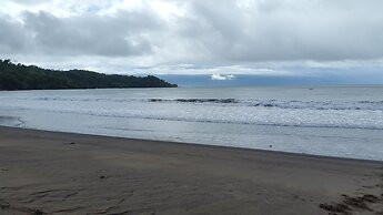 Jonny's cabins drake day