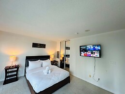 The Yonge Boutique Suites