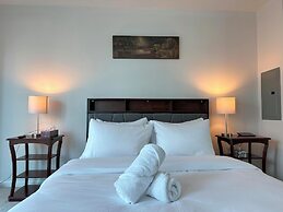 The Yonge Boutique Suites