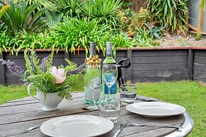Sunny Grey Lynn Holiday Home