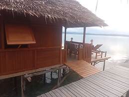 Sunset Homestay Arborek