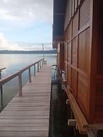 Sunset Homestay Arborek