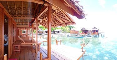 Sunset Homestay Arborek