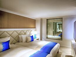 Hotel Shigira Mirage