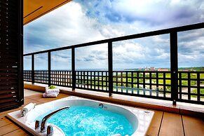 Hotel Shigira Mirage