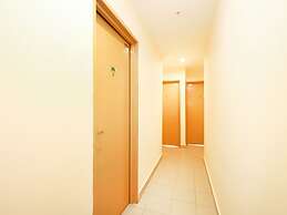 Super OYO 635 Seven Days Hotel