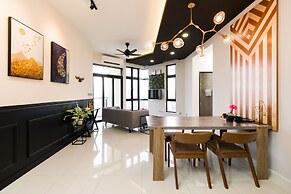 J DUPION Boutique Suites by NowHere