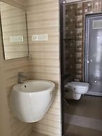 Arista Service Apartments Ghansoli