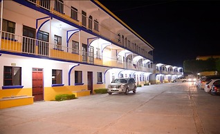 Hotel San Carlos Yautepec