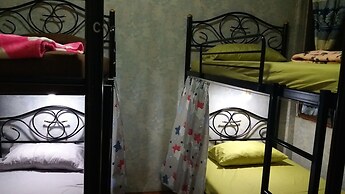 Lucky House Phra Sing Chiangmai - Hostel