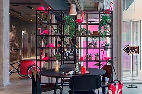 Moxy Copenhagen Sydhavnen