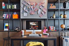 Moxy Copenhagen Sydhavnen