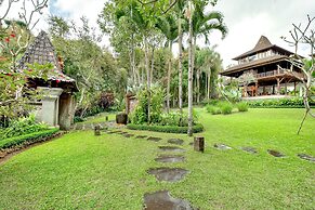 Villa Atas Awan