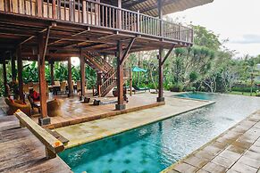 Villa Atas Awan
