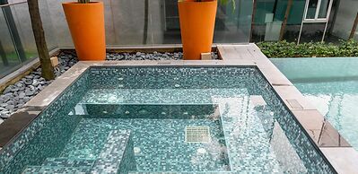 Summer Suites Residences By Plush