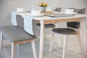 Summer Suites Residences By Plush