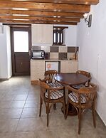 Goulas Traditional Guesthouse