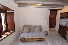 Goulas Traditional Guesthouse