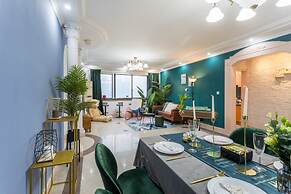 Qing Apartment Chungking Express