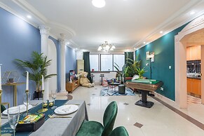 Qing Apartment Chungking Express