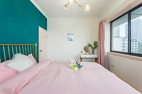 Qing Apartment Chungking Express