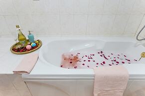 Qing Apartment Chungking Express