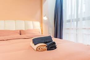 Qing Apartment Chungking Express