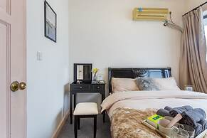 Qing Apartment Chungking Express