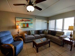 Beachview 206 Minium 2 Bedroom Condo by RedAwning