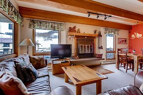 View Of Silver Queen Lift 2 Br  2 Bedroom Condo - No Cleaning Fee! by 