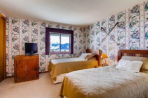 View Of Silver Queen Lift 2 Br  2 Bedroom Condo - No Cleaning Fee! by 