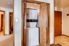 2 Br With Views Of Wood Creek & Mountains 2 Bedroom Condo - No Cleanin