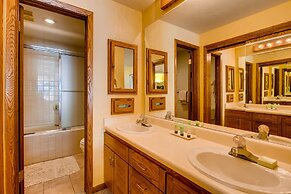 2 Br With Views Of Wood Creek & Mountains 2 Bedroom Condo - No Cleanin