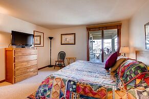 Large 2 Br With Open Floorplan 2 Bedroom Condo - No Cleaning Fee! by R