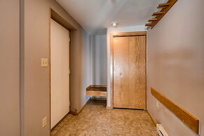Updated 1 Br - Ski-in/ski-out Access 1 Bedroom Condo - No Cleaning Fee