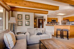 Unique 2 Br  With Fireplace 2 Bedroom Condo - No Cleaning Fee! by RedA