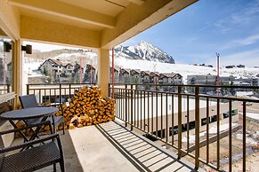 Unique 2 Br  With Fireplace 2 Bedroom Condo - No Cleaning Fee! by RedA