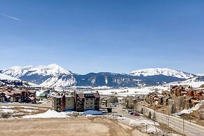 2 Br With Open Floor Plan & Updated Kitchen 2 Bedroom Condo - No Clean