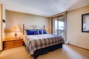 2 Br With Open Floor Plan & Updated Kitchen 2 Bedroom Condo - No Clean